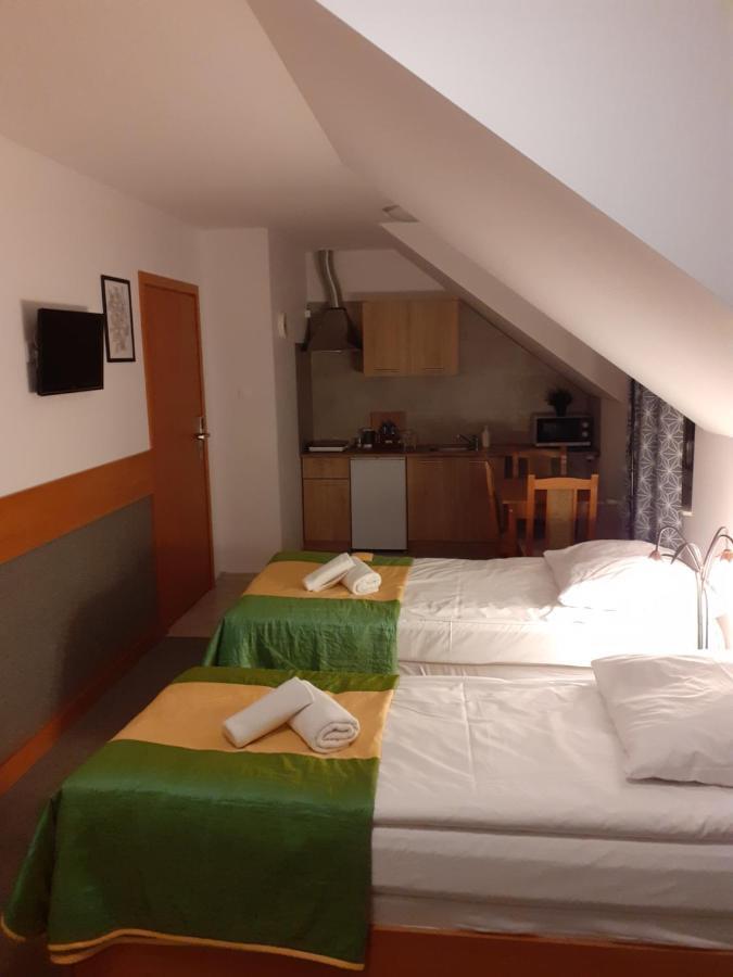 Aparthotel Arkadia 프우크 외부 사진